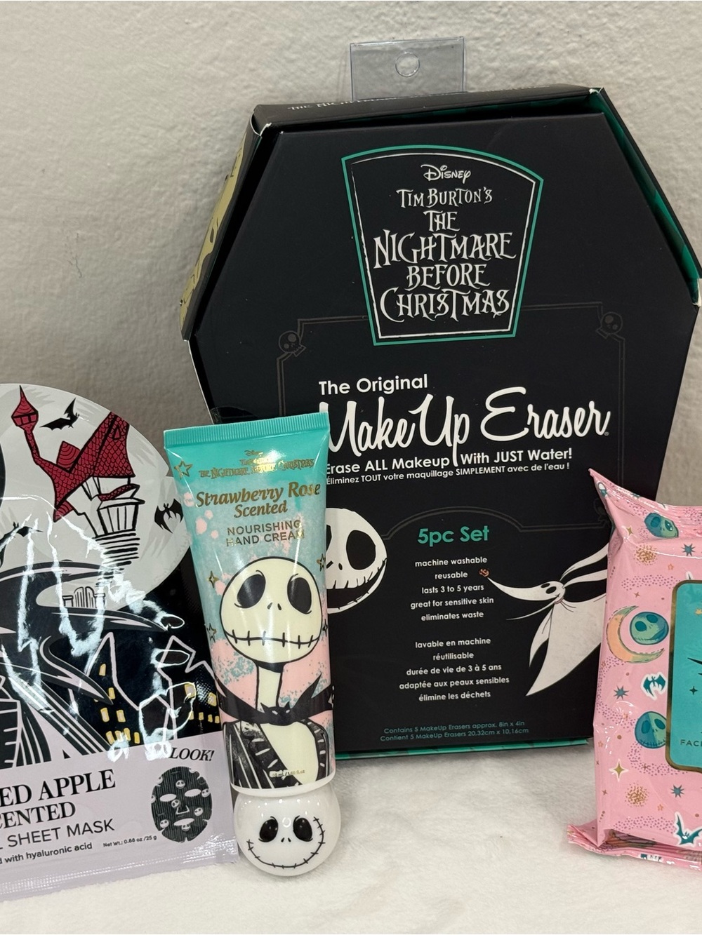Disney Nightmare Before Christmas MakeUp Eraser Set - Black